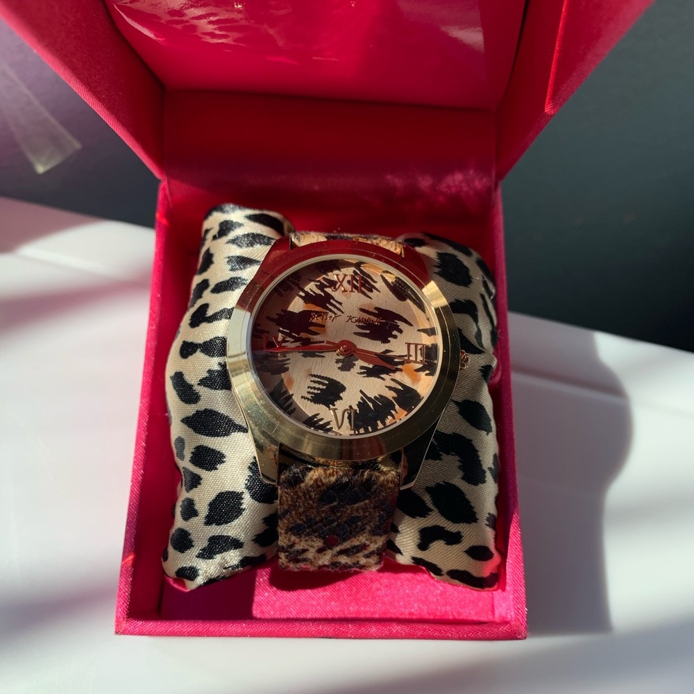 Leopard print watch NWOT
